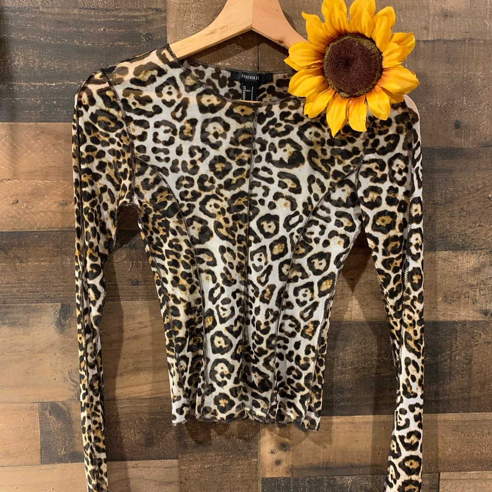 Leopard Top✌️ - Picture 2 of 4